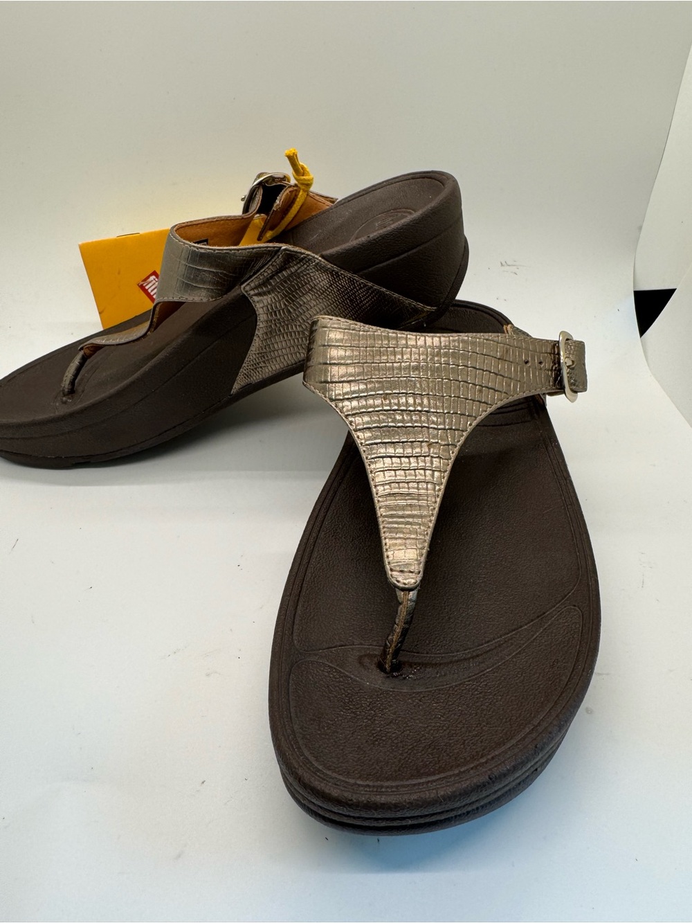 Women's Metallic Bronze Thong Wedge Sandals with Textured Upper